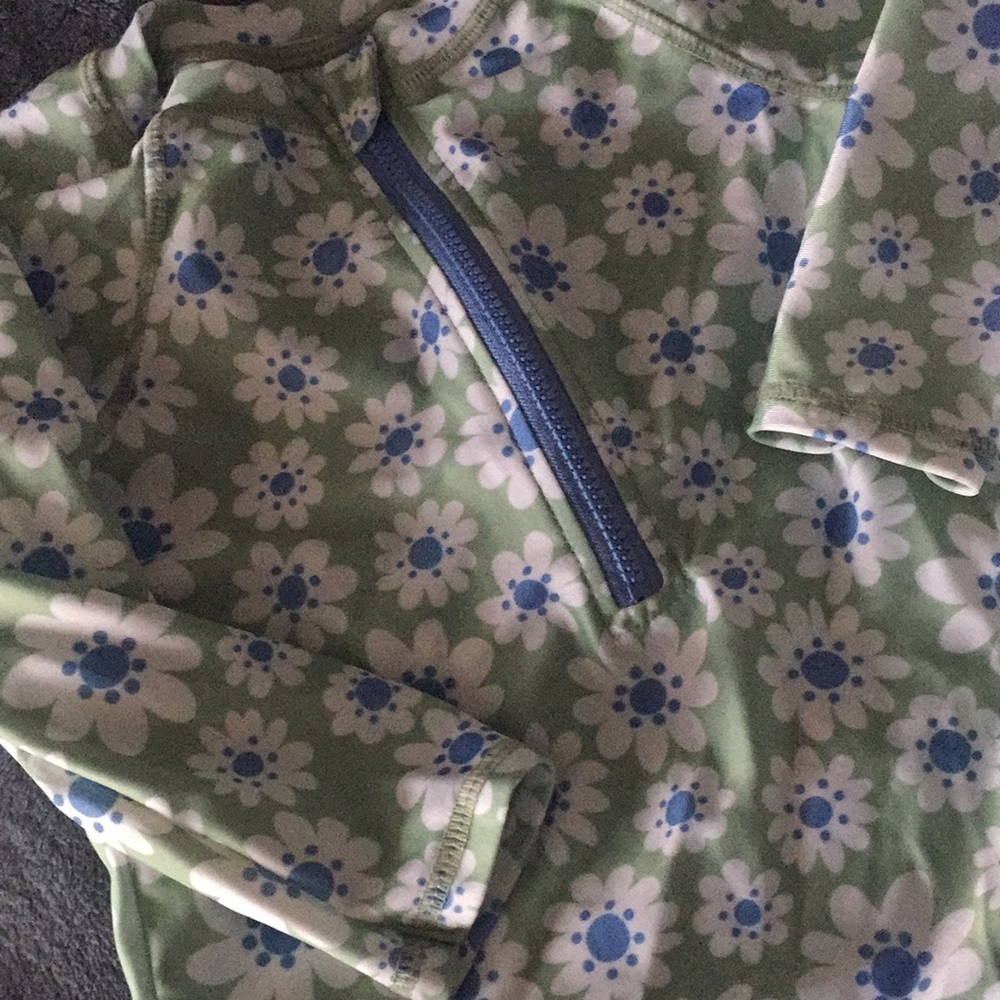 12 M SWIM COVER UP - Picture 2 of 5